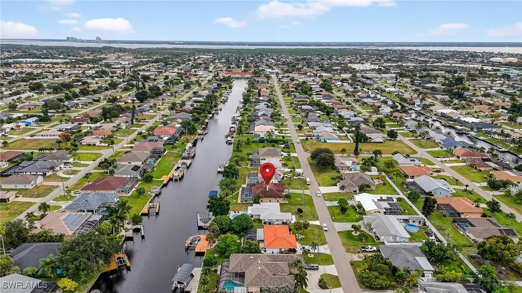 1215 SE 21st Street Cape Coral FL 33990