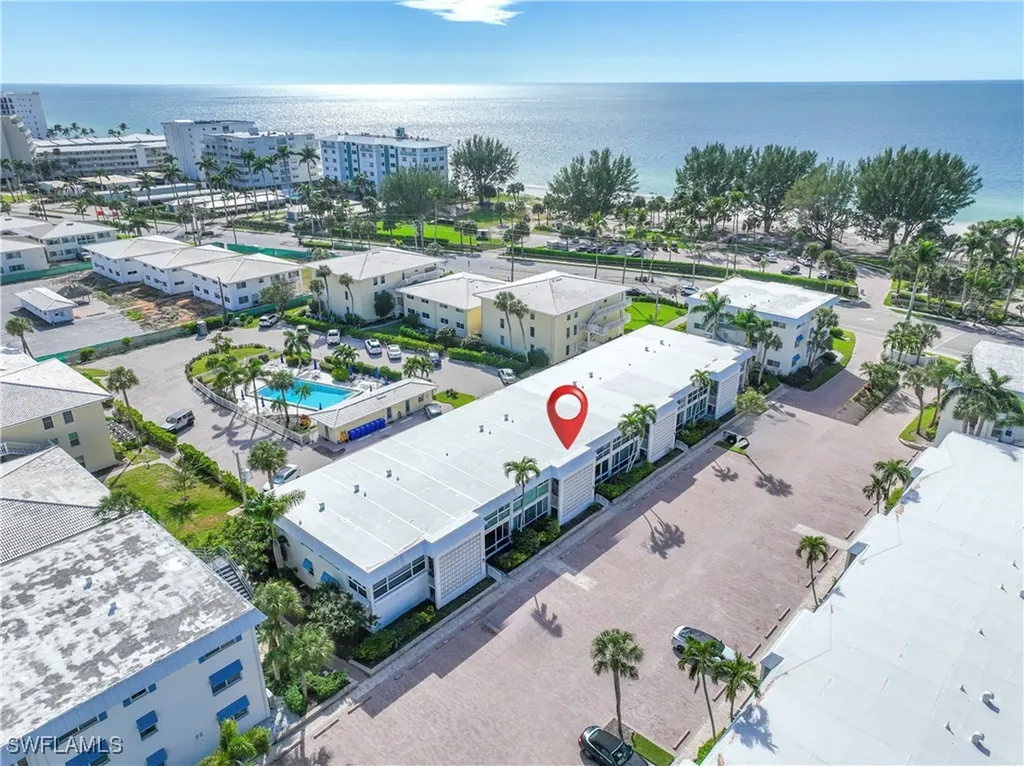 2100 Gulf Shore Boulevard N Naples FL 34102