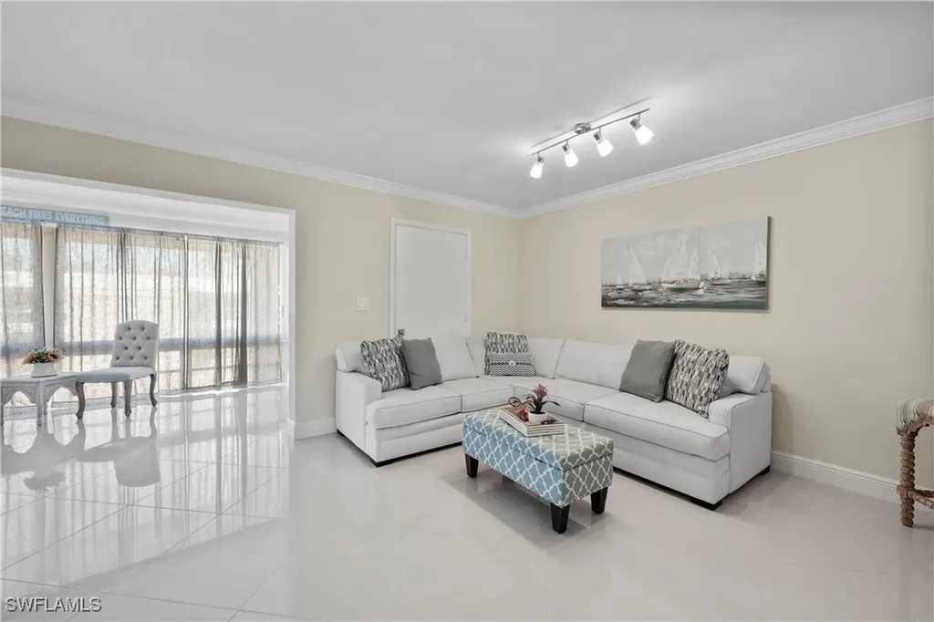 2100 Gulf Shore Boulevard N Naples FL 34102
