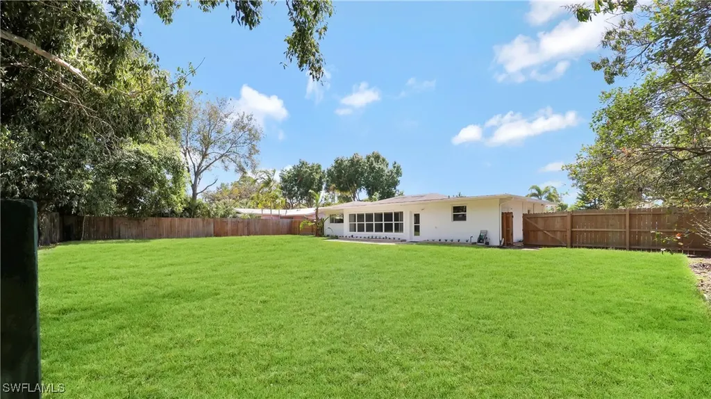 1235 Diana Avenue Naples FL 34103