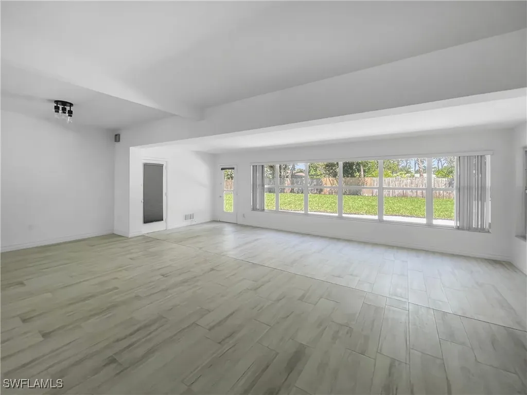 1235 Diana Avenue Naples FL 34103