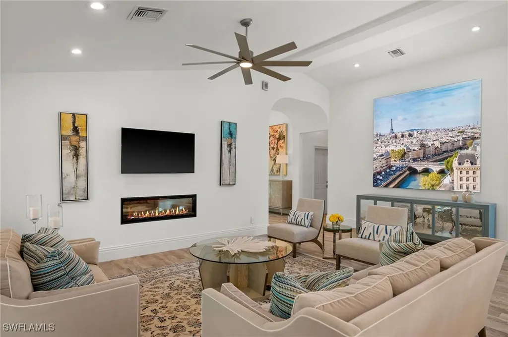 1228 Diana Avenue Naples FL 34103
