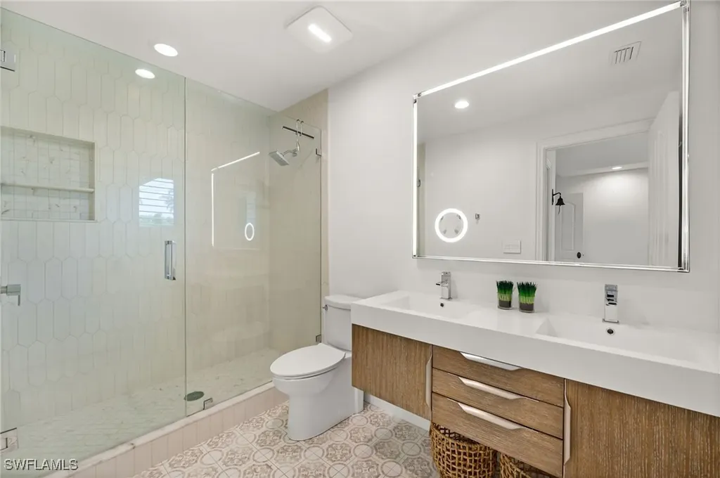 1228 Diana Avenue Naples FL 34103