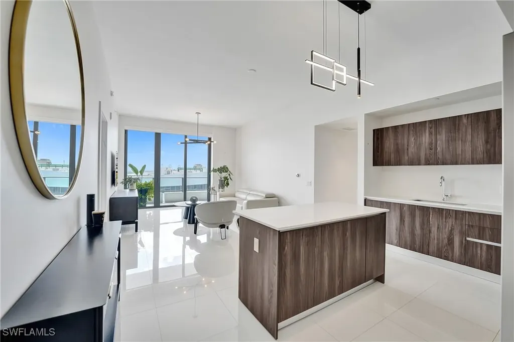 2960 NE 207 Street Aventura FL 33180