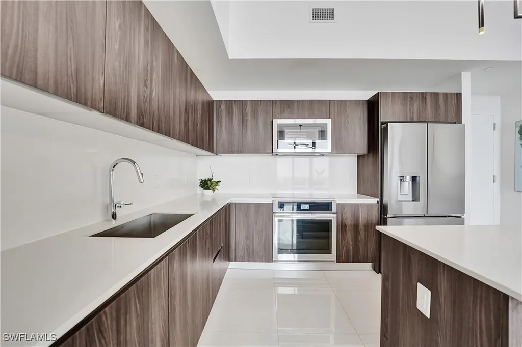2960 NE 207 Street Aventura FL 33180