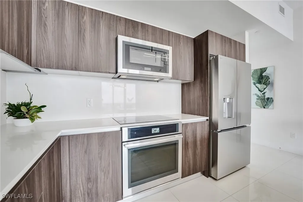 2960 NE 207 Street Aventura FL 33180