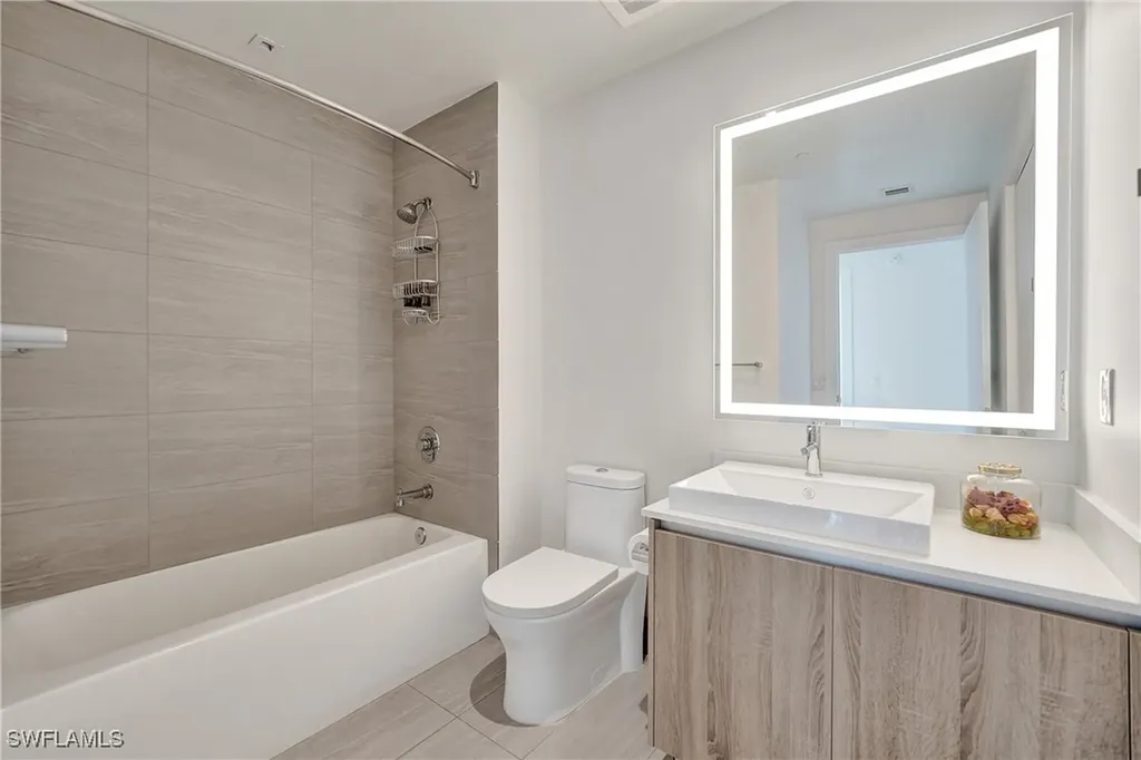 2960 NE 207 Street Aventura FL 33180