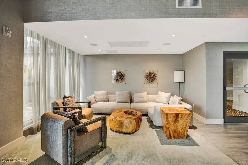 2960 NE 207 Street Aventura FL 33180
