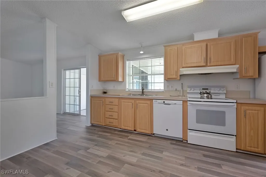 276 Grosbeak Lane Naples FL 34114