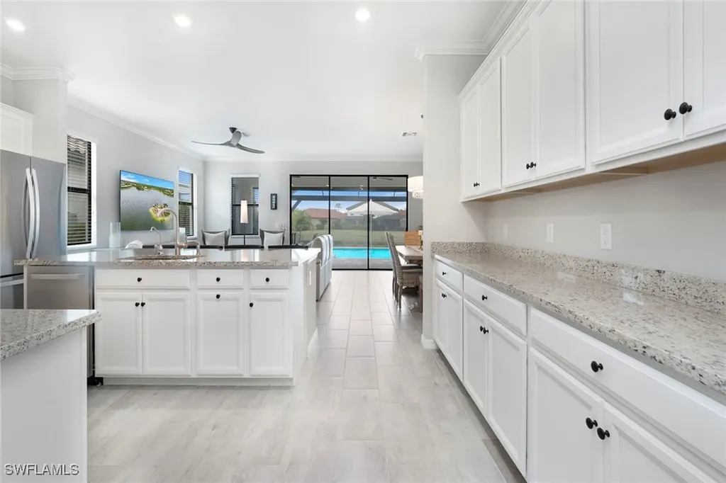 1597 Vizcaya Lane Naples FL 34113