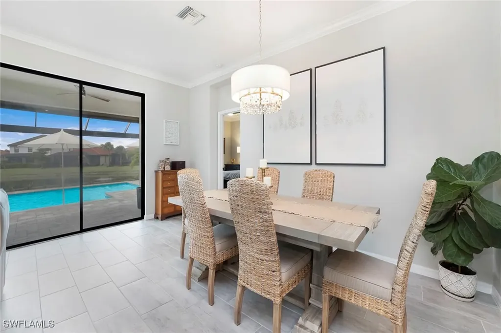 1597 Vizcaya Lane Naples FL 34113