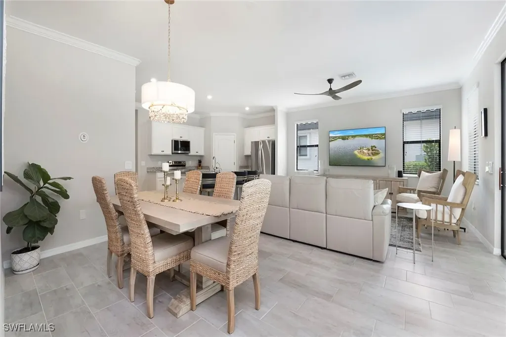 1597 Vizcaya Lane Naples FL 34113