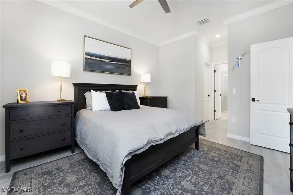 1597 Vizcaya Lane Naples FL 34113