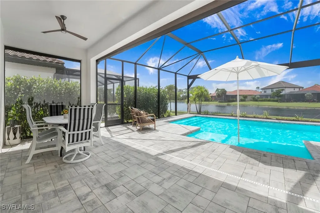 1597 Vizcaya Lane Naples FL 34113