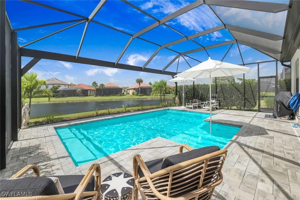 1597 Vizcaya Lane Naples FL 34113