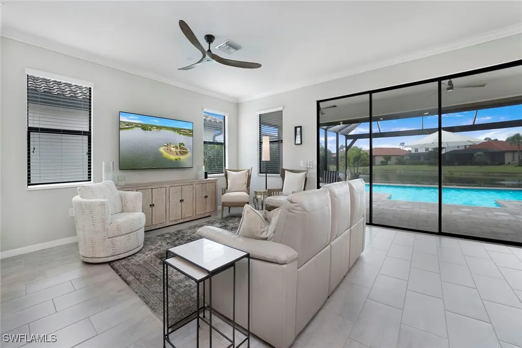 1597 Vizcaya Lane Naples FL 34113