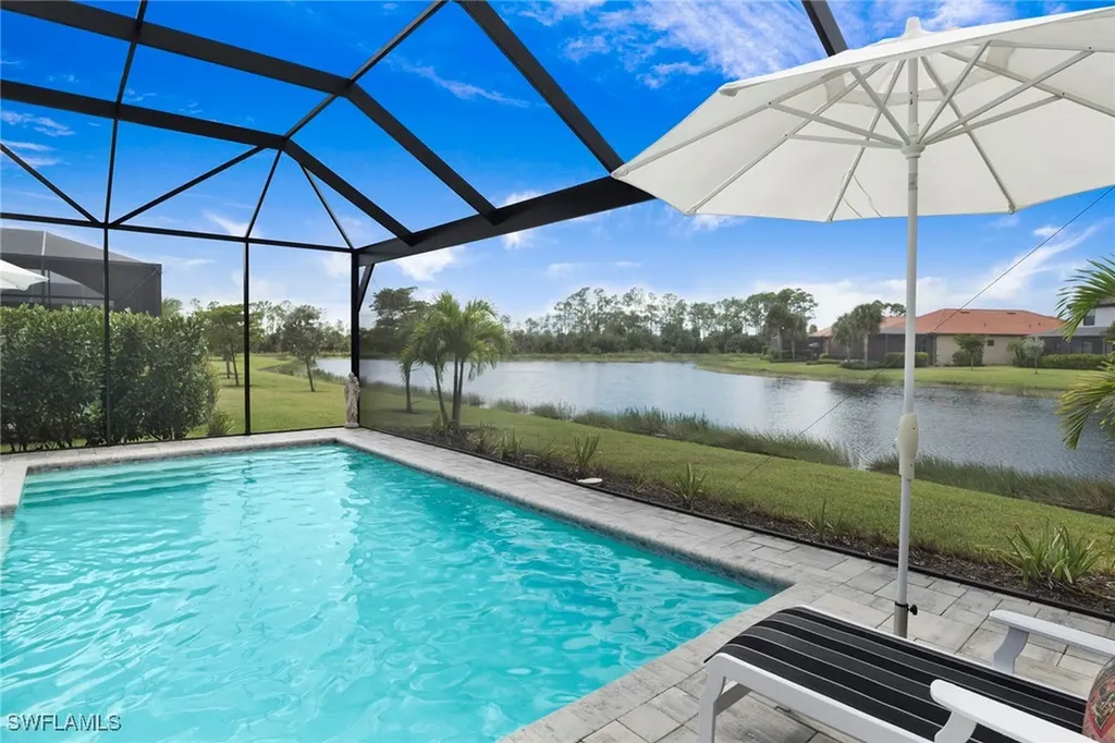 1597 Vizcaya Lane Naples FL 34113