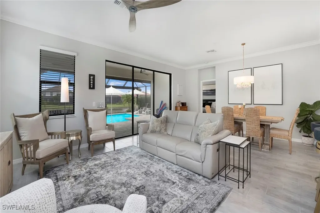 1597 Vizcaya Lane Naples FL 34113