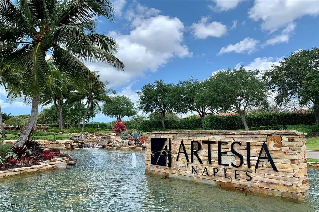 1597 Vizcaya Lane Naples FL 34113