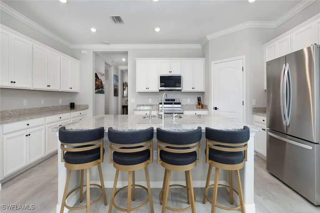 1597 Vizcaya Lane Naples FL 34113