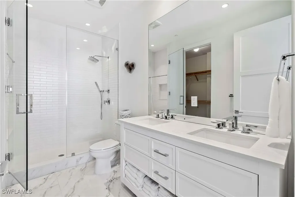 850 Central Avenue Naples FL 34102