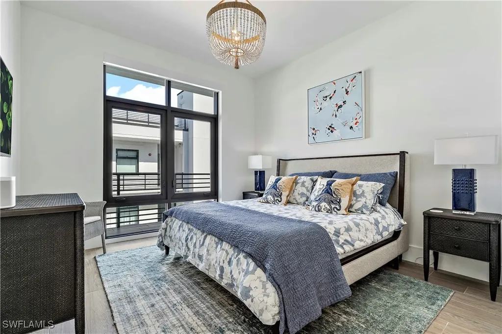 850 Central Avenue Naples FL 34102