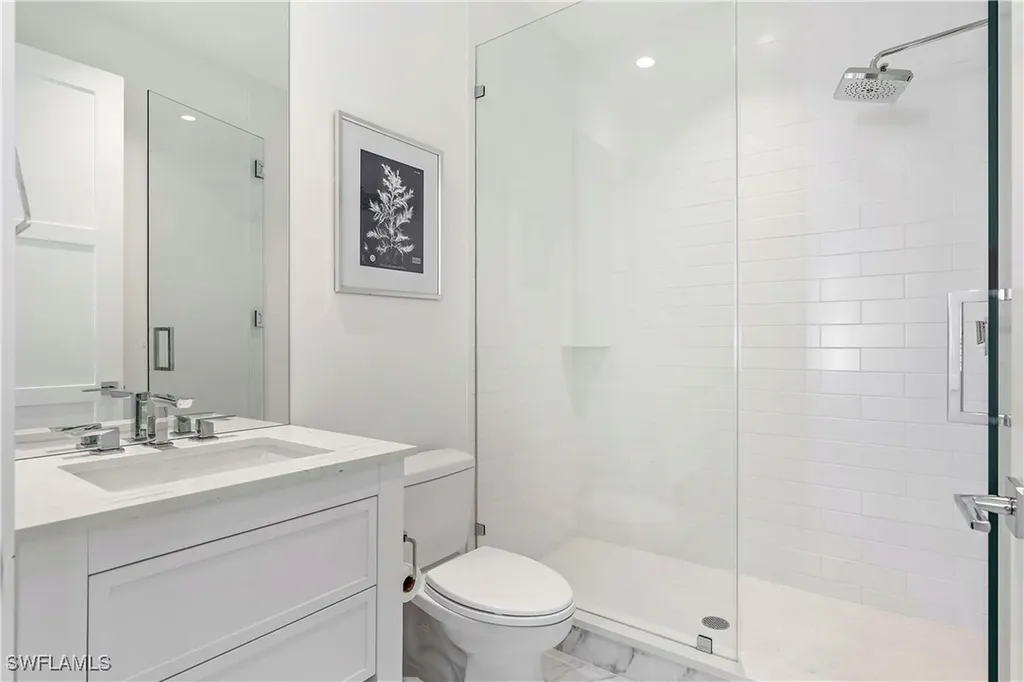 850 Central Avenue Naples FL 34102