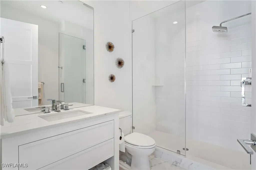 850 Central Avenue Naples FL 34102