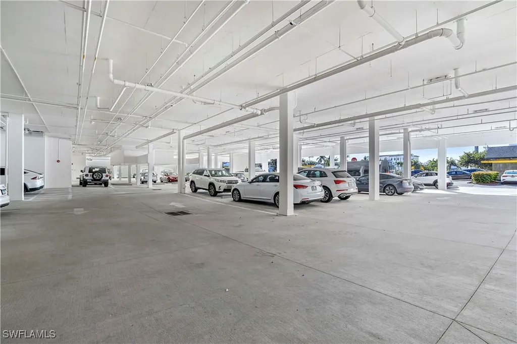 850 Central Avenue Naples FL 34102