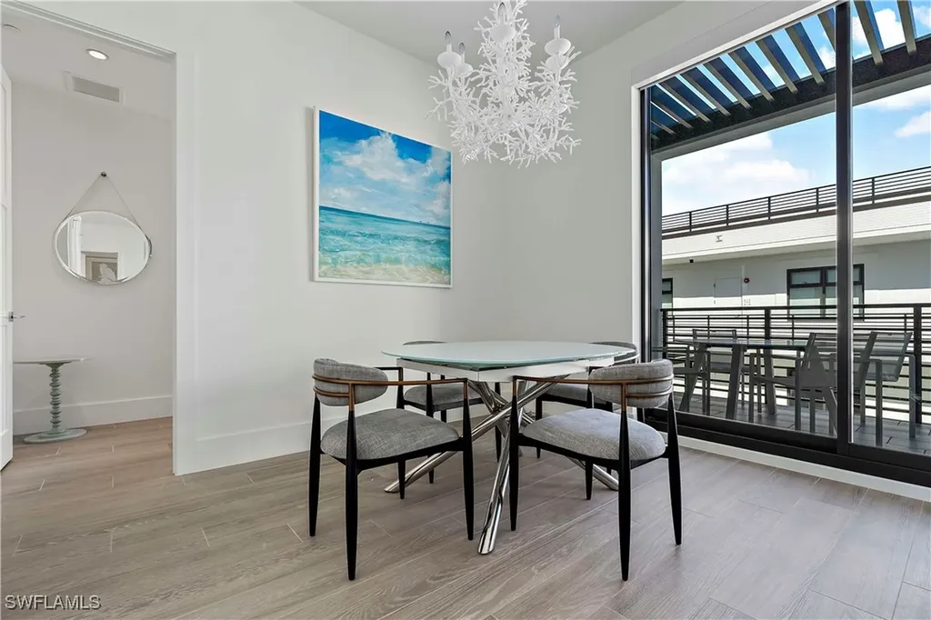 850 Central Avenue Naples FL 34102
