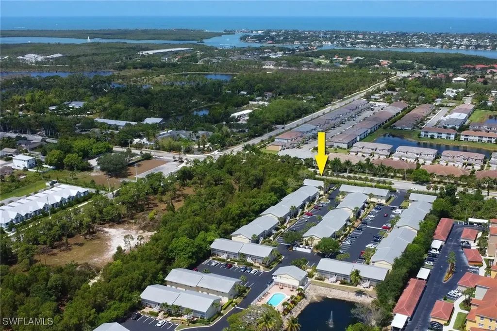 4623 Bayshore Drive Naples FL 34112
