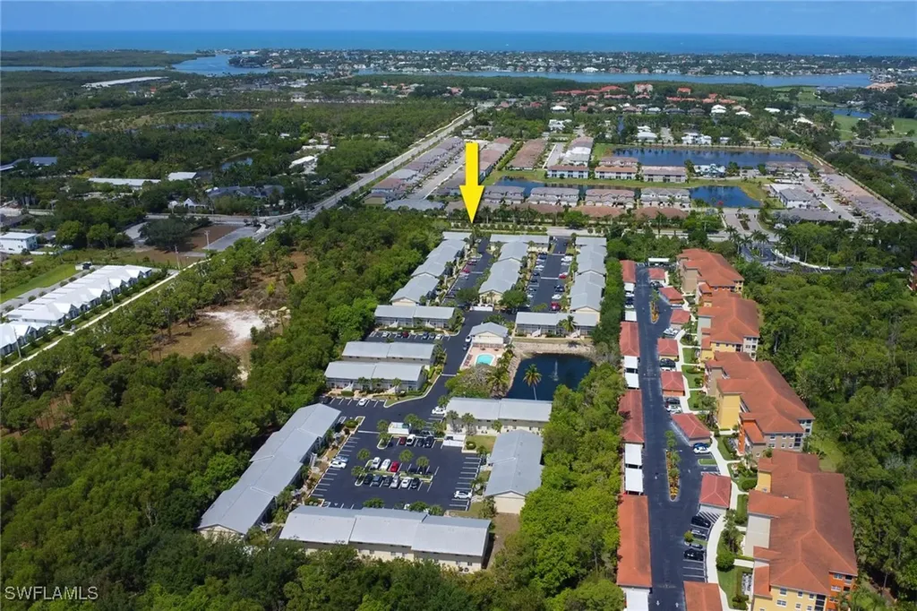 4623 Bayshore Drive Naples FL 34112