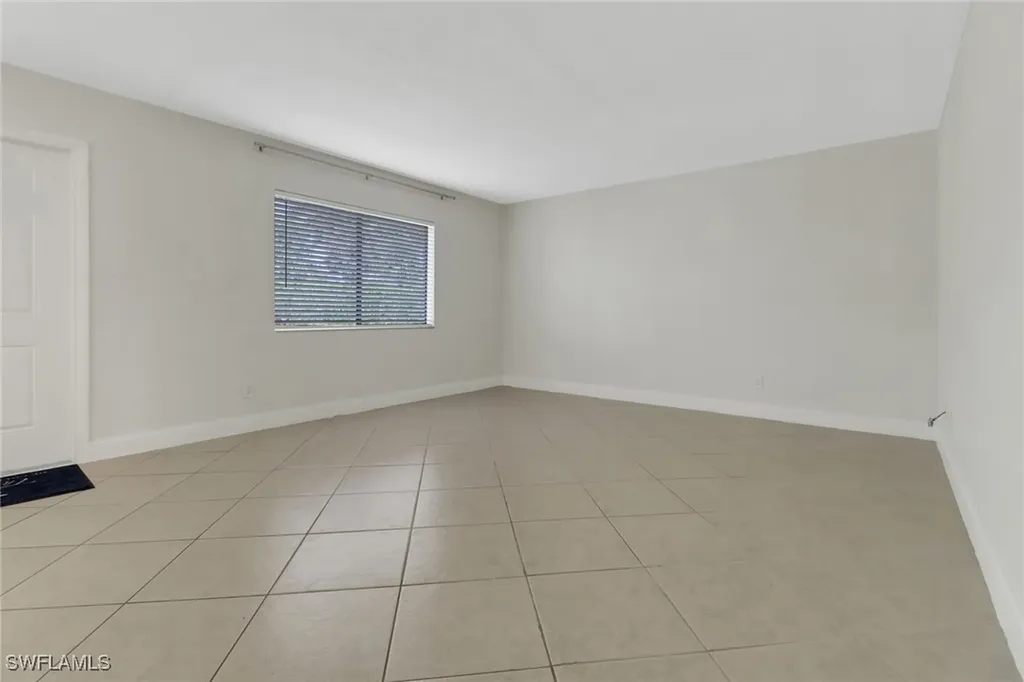 4623 Bayshore Drive Naples FL 34112