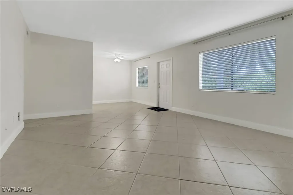 4623 Bayshore Drive Naples FL 34112