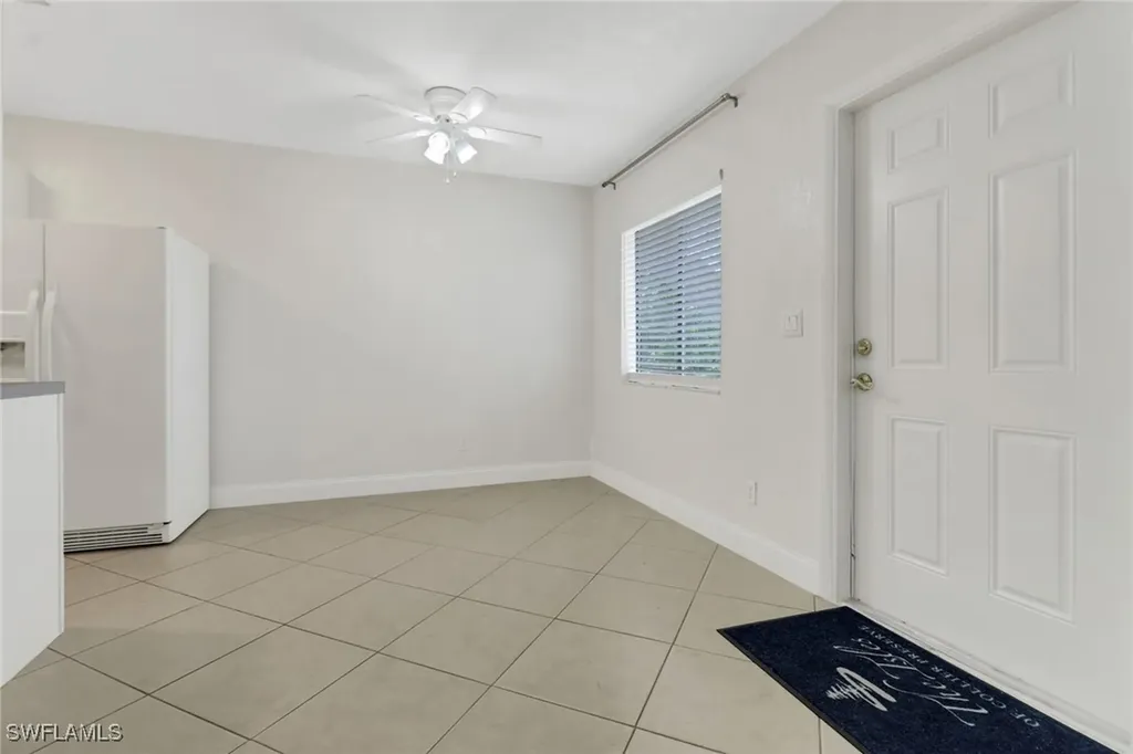 4623 Bayshore Drive Naples FL 34112