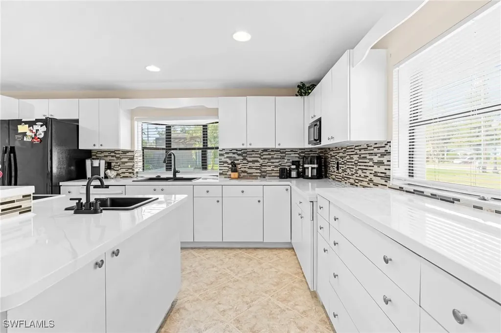 3042 Mango Street Fort Myers FL 33916