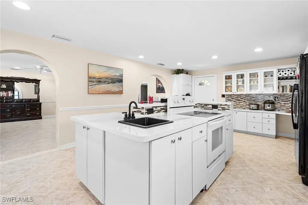 3042 Mango Street Fort Myers FL 33916