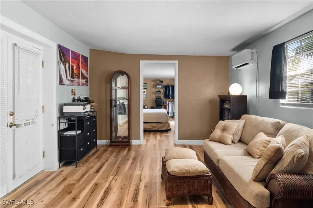 3042 Mango Street Fort Myers FL 33916