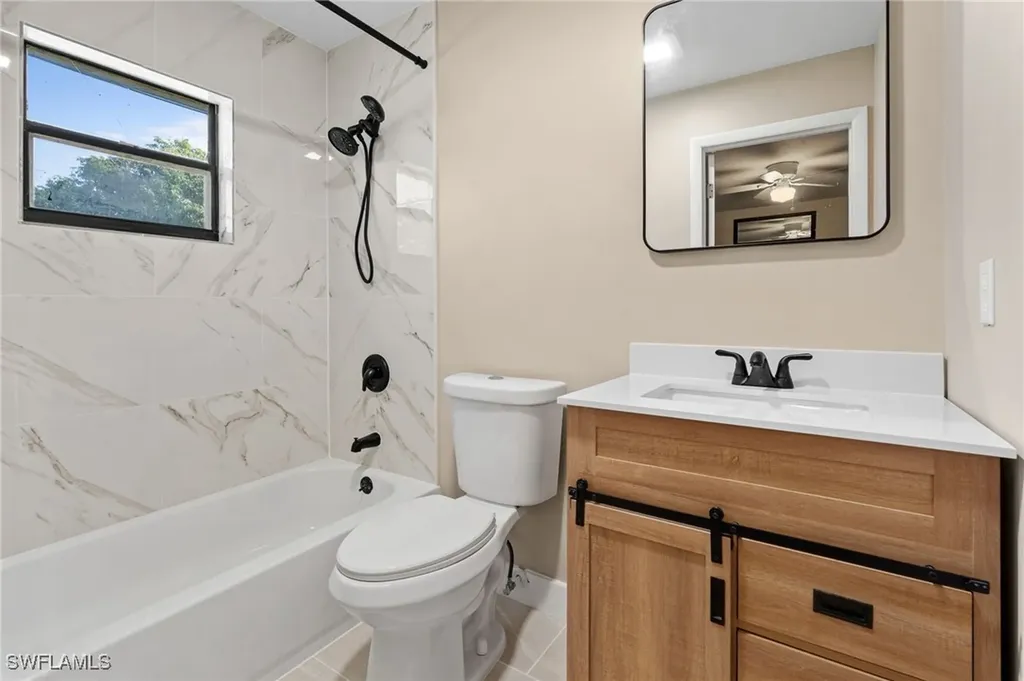 3042 Mango Street Fort Myers FL 33916