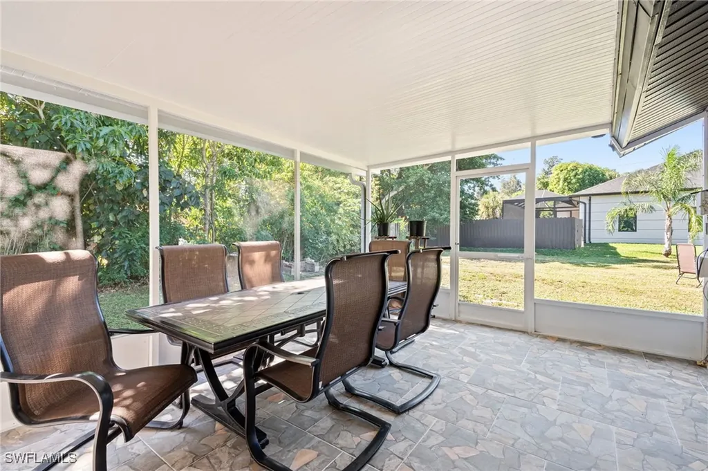 3042 Mango Street Fort Myers FL 33916