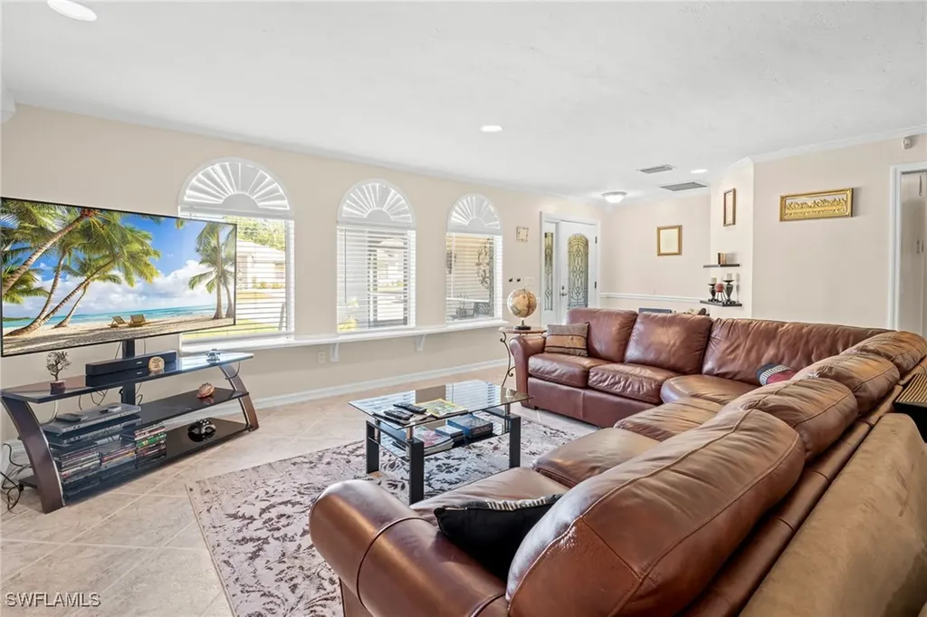 3042 Mango Street Fort Myers FL 33916