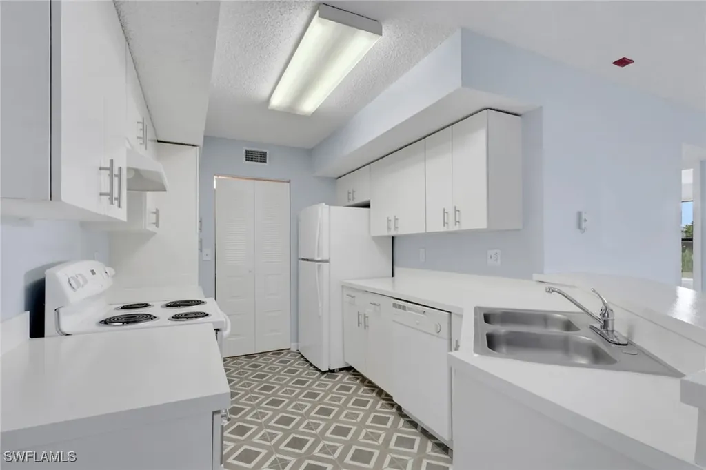 13565 Eagle Ridge Drive Fort Myers FL 33912