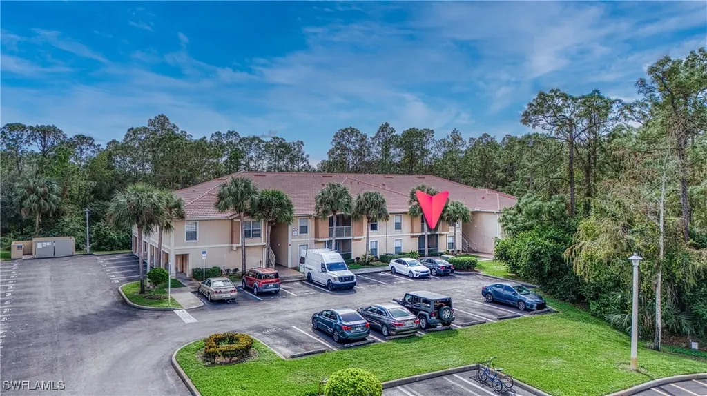 8290 Ibis Club Lane Naples FL 34104
