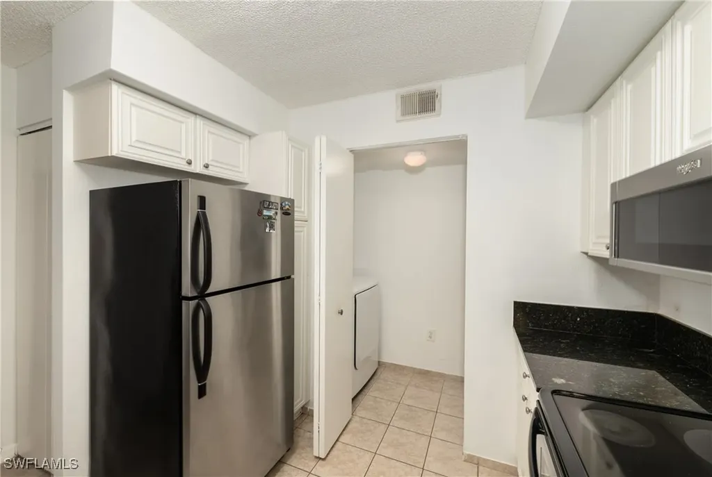 8290 Ibis Club Lane Naples FL 34104