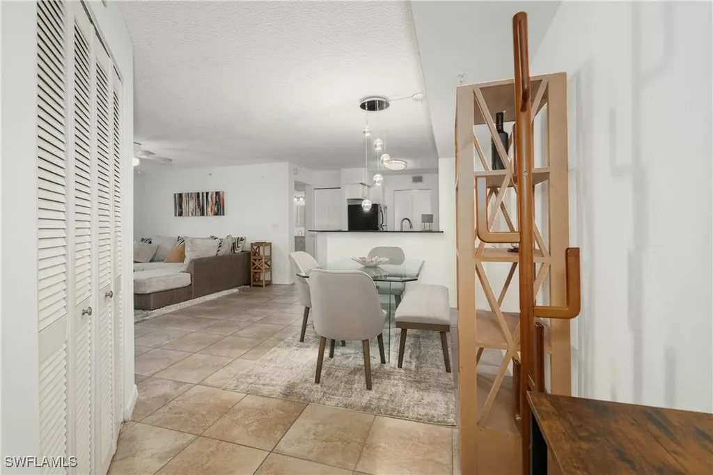 8290 Ibis Club Lane Naples FL 34104