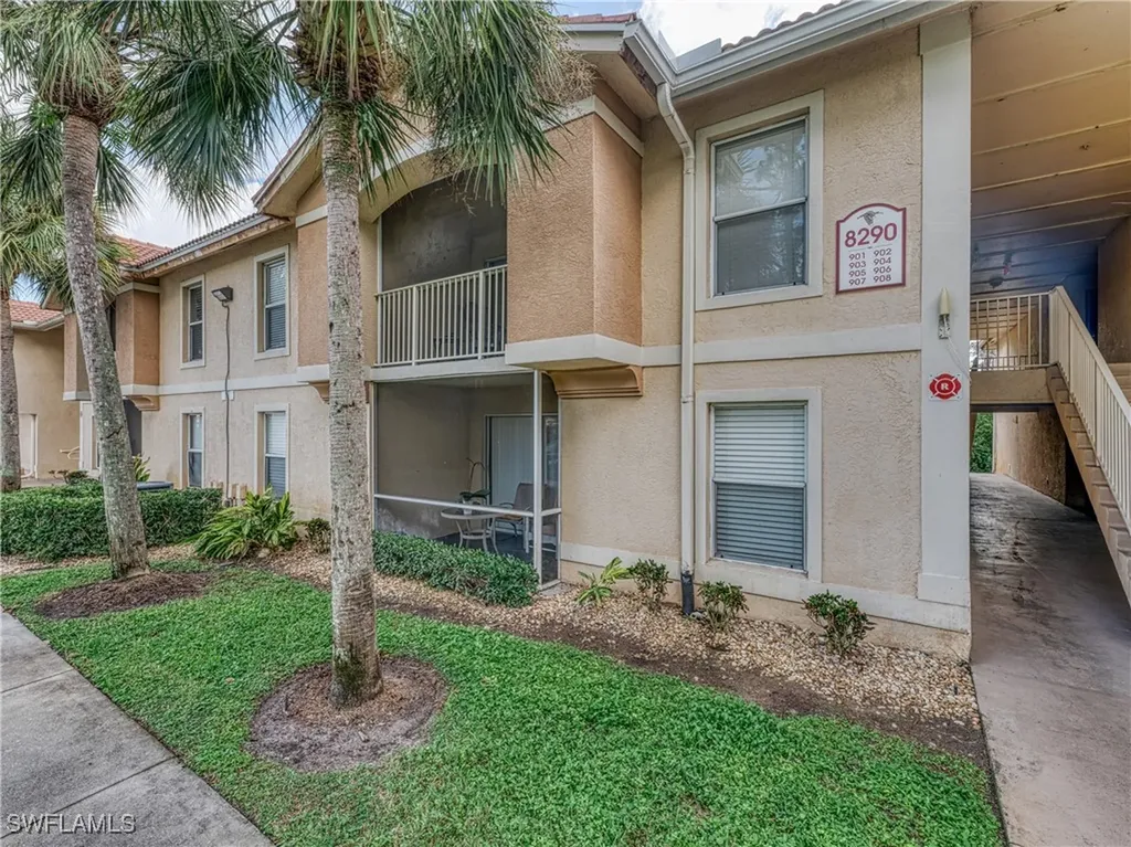 8290 Ibis Club Lane Naples FL 34104