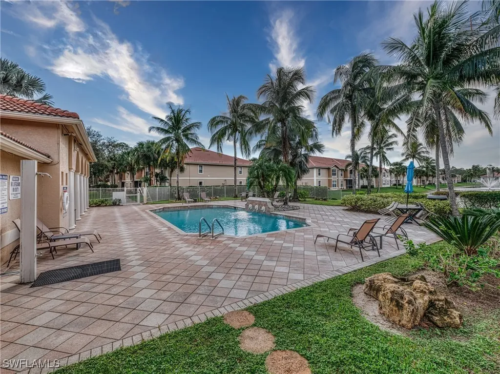 8290 Ibis Club Lane Naples FL 34104