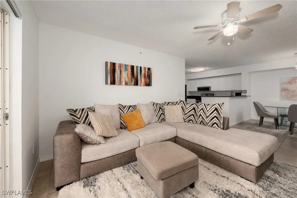 8290 Ibis Club Lane Naples FL 34104