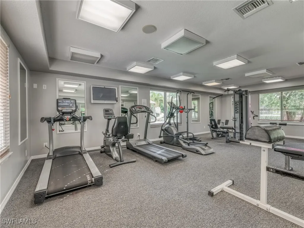 8290 Ibis Club Lane Naples FL 34104