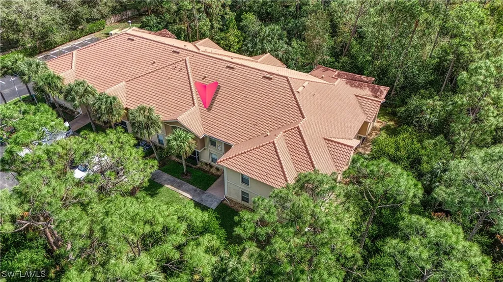 8290 Ibis Club Lane Naples FL 34104